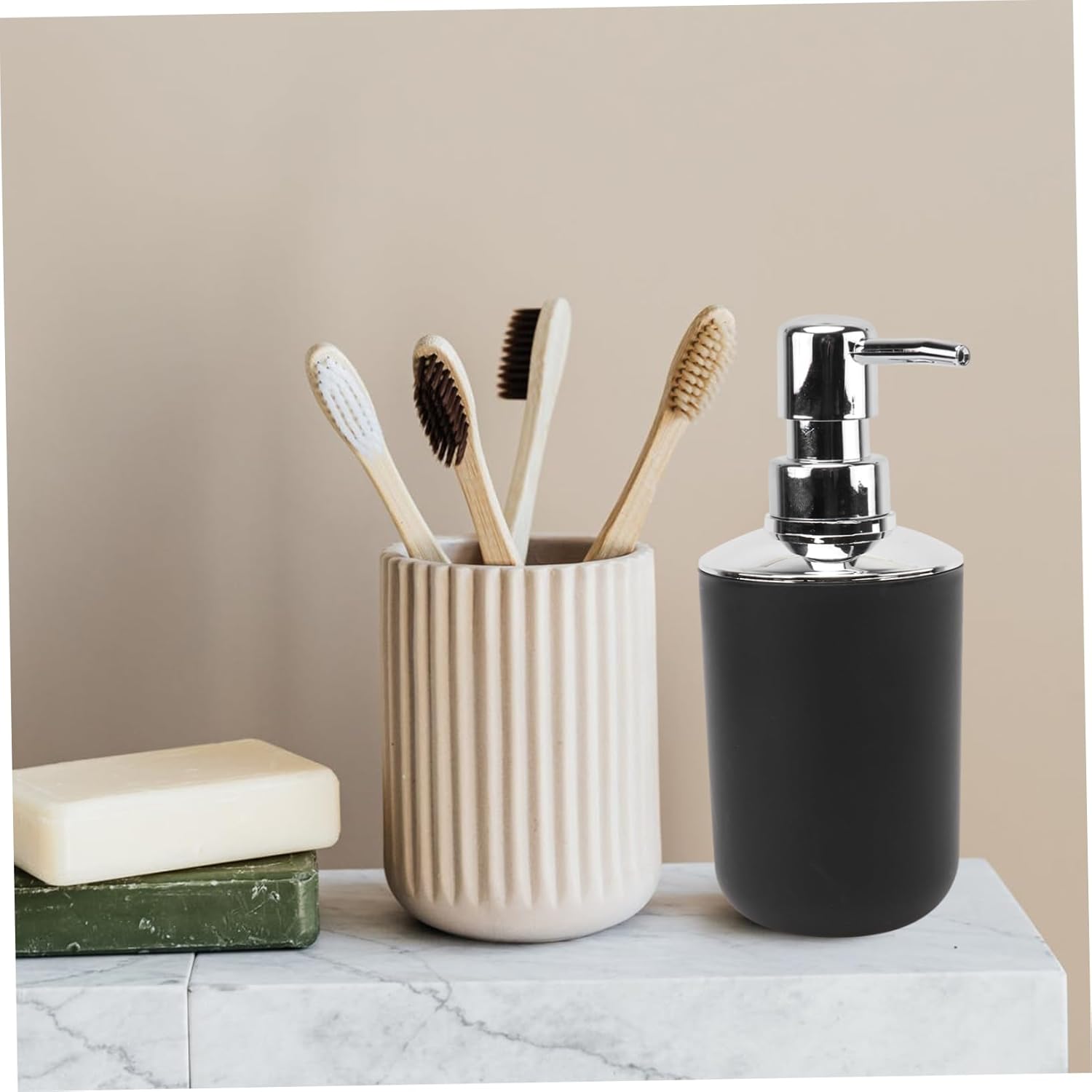 BUGUUYO Bathroom Accessories Set Red Black Modern Simple Practical 1