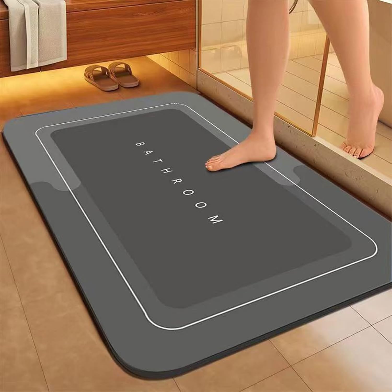 Quick Absorption Dark Gray Bath Mat with Non-Slip Rubber Bottom