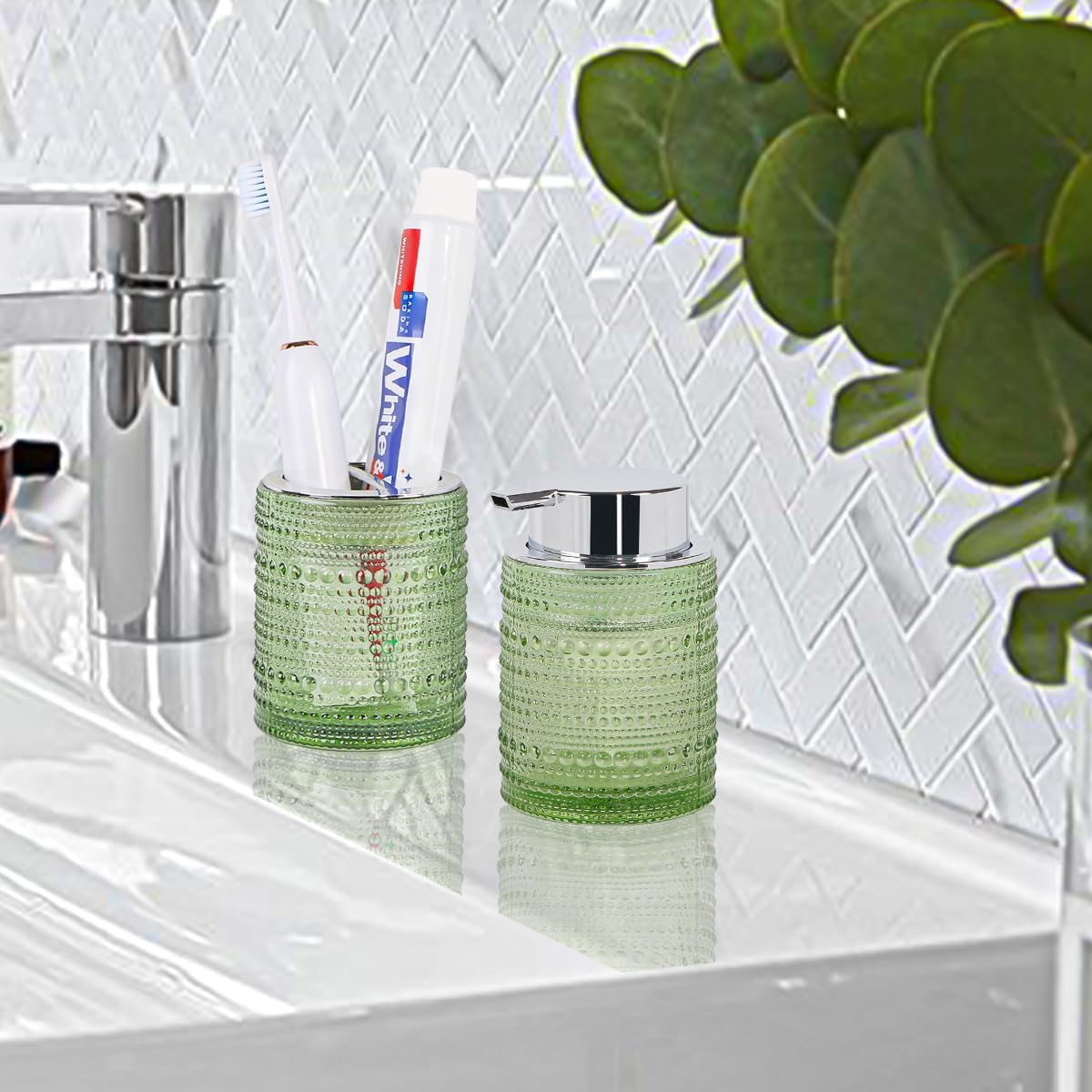 Tonxus Glass Bathroom Accessory Set with Soap and Toothbrush Holder