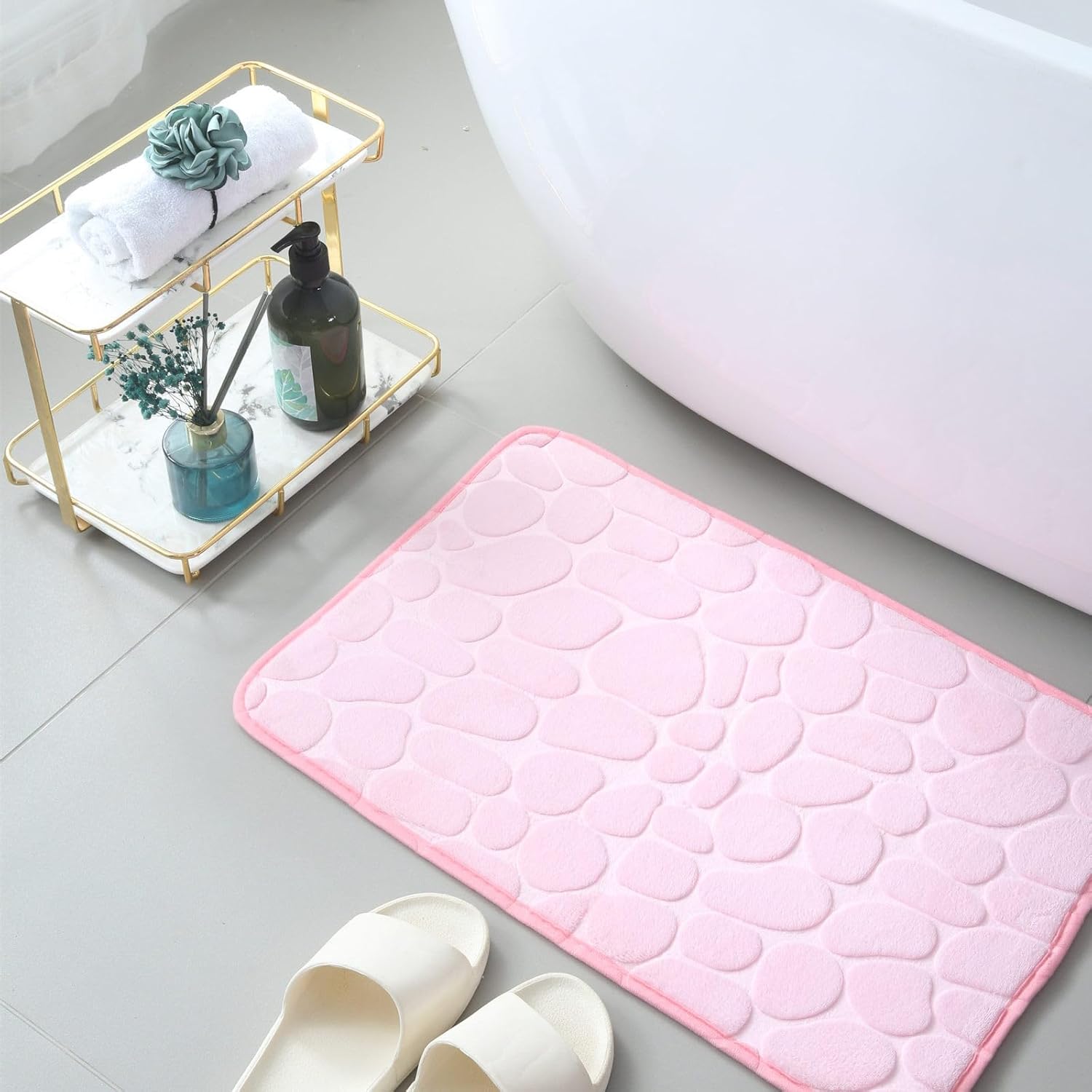 Memory Foam Bath Mat with Velvet Surface and Non-Slip Backing