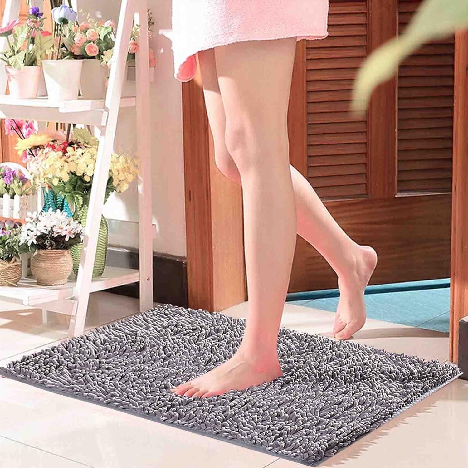 Scceatti 35x24 Non Slip Absorbent Shower Rug